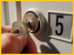 Expert Locksmith Store Harbor City, CA 310-596-3073 - 23-9